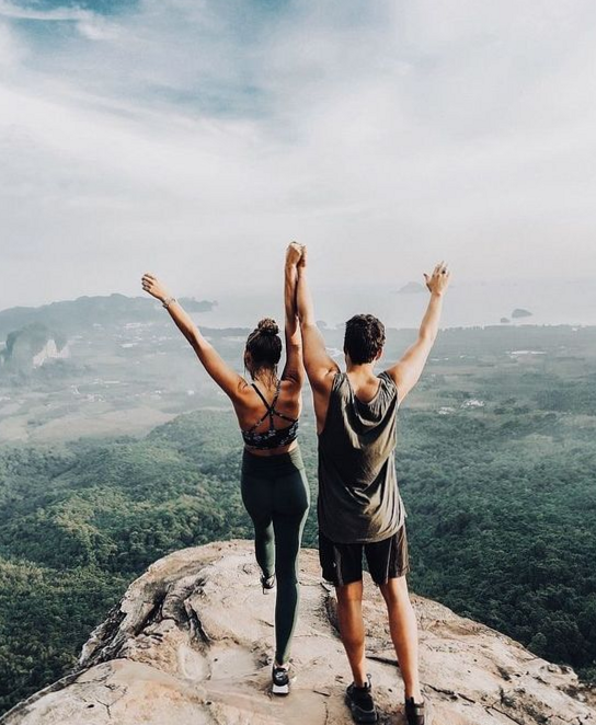 18 Thoughtful First Date Ideas for Timeless Connection • 🧠 122