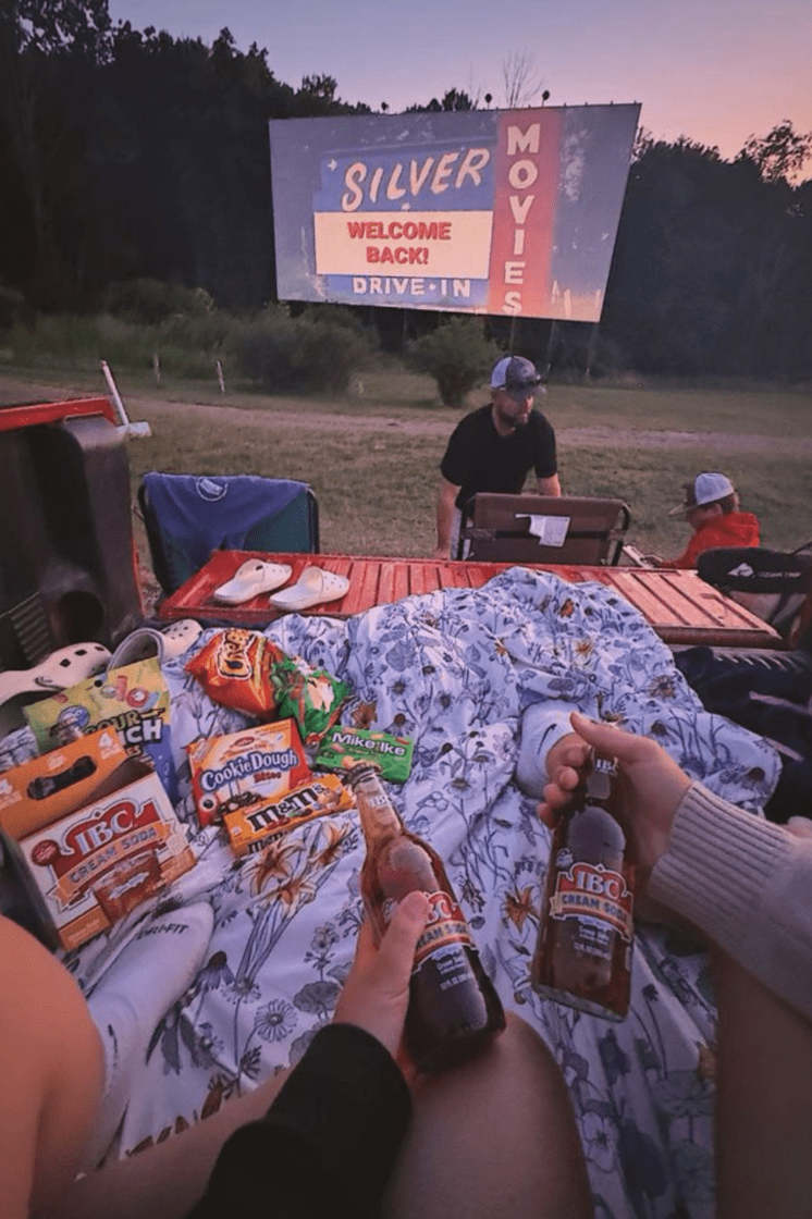 ☕ 🖼️ 🏙️ 39+ Thoughtful Last-Minute Date Ideas to Spark Deeper Connection & Roman 659