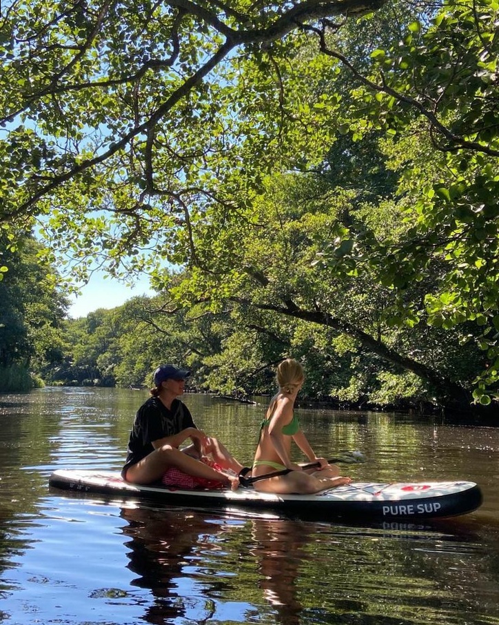 art of modern romance • Fate-Driven Journeys & Soulful Encounters Ahead 🌧️ 🖤 ♟️ 820