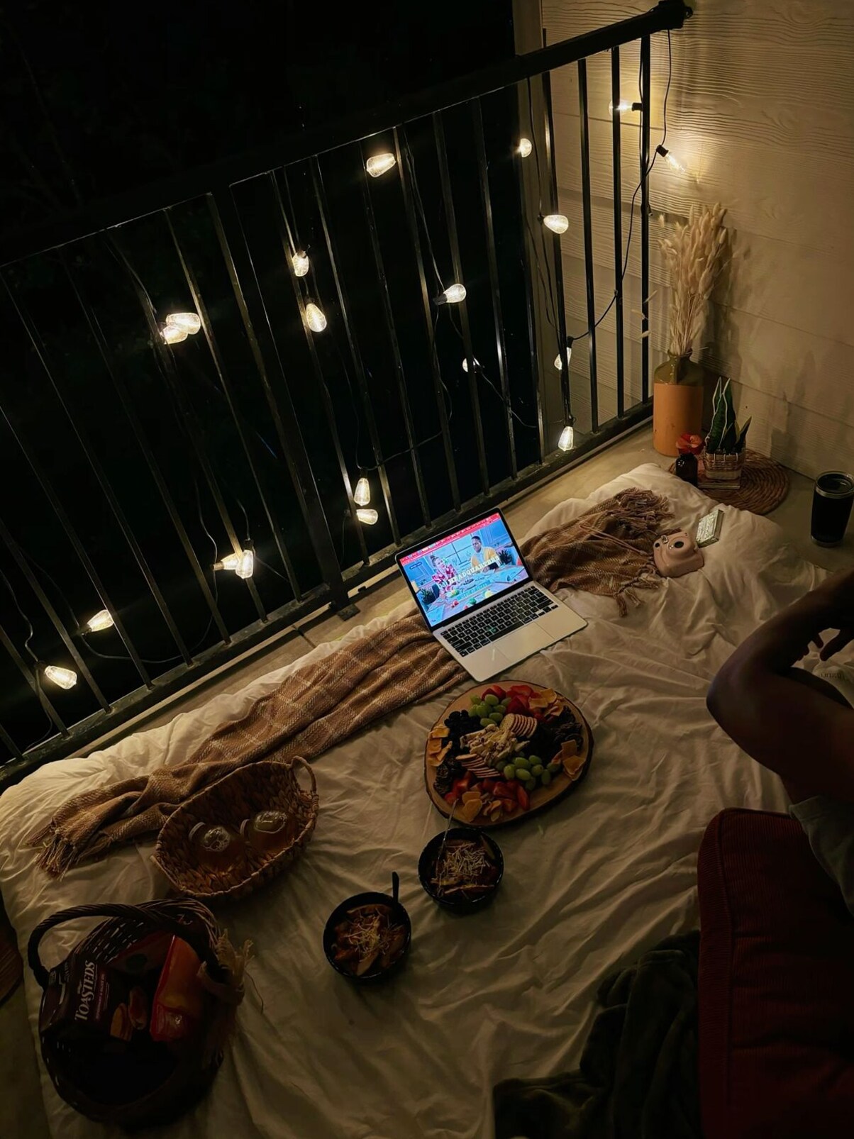 ✦ hopeless romantic mood ✦ Celestial Encounters: Crafting Timeless Romance 🌧️ ♟️ 167