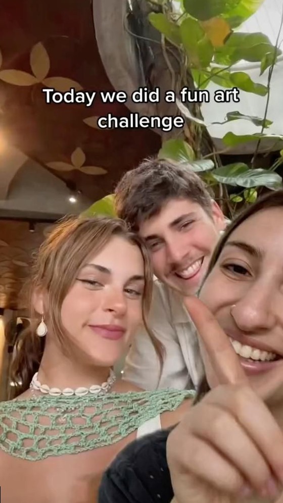 romanticizing your life: ☕ ✨ Fated Sketches: Draw Your Heart Close Together 543