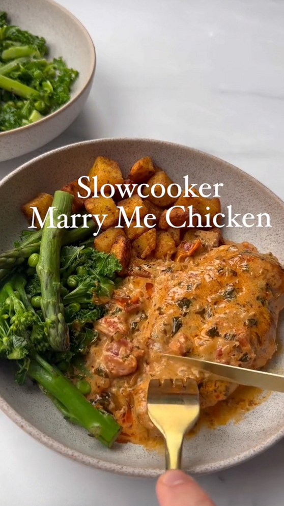 Crockpot Chicken Recipes for Soulful, Simple Nourishment • 🦋 793