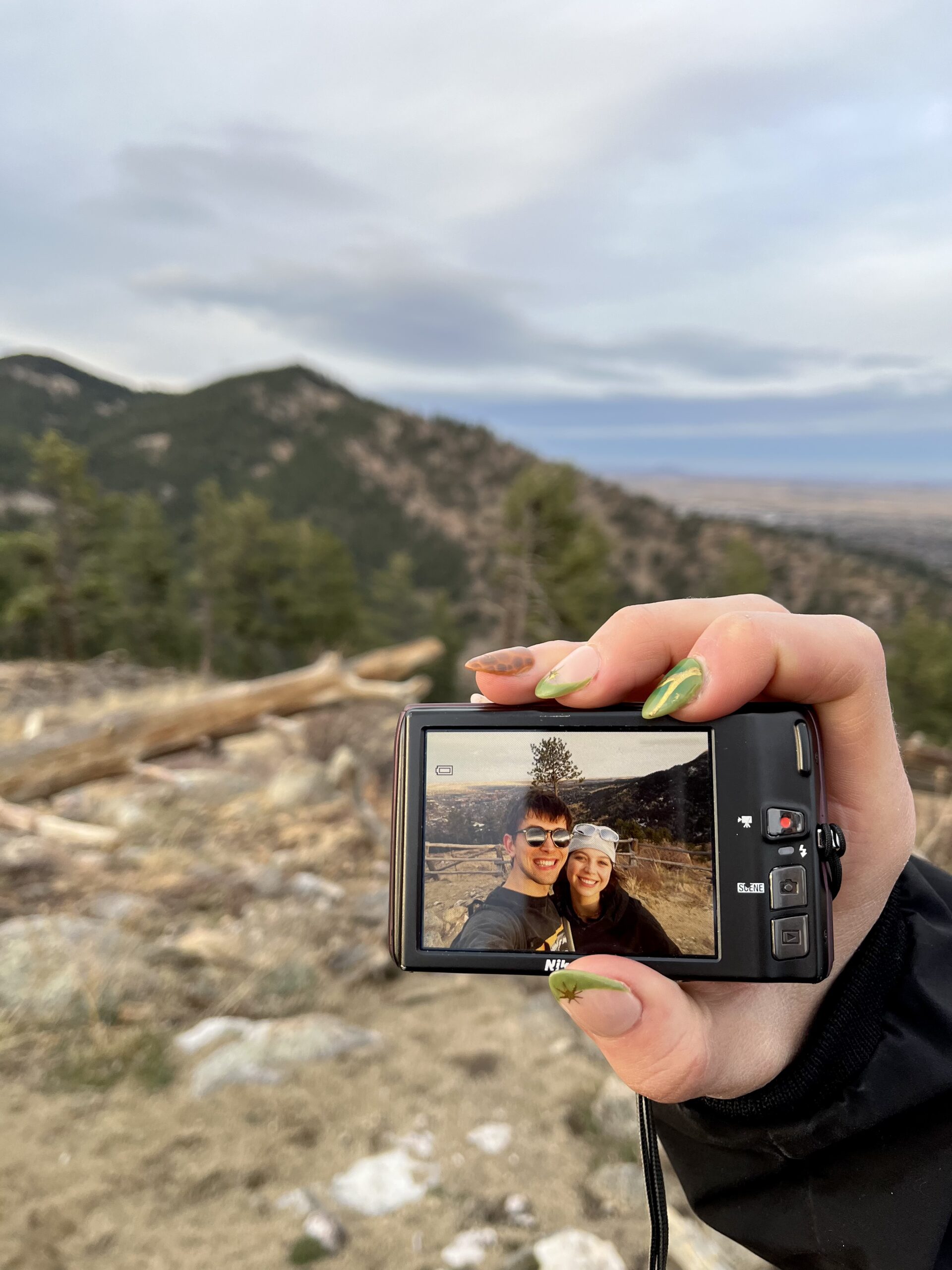 🖼️ 🍂 Elegant Wanderers: Romantic Hikes in Timeless Scenery | poetry of falling i 830