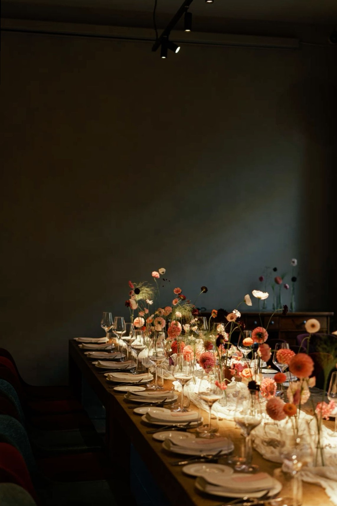 🥂 💌 Intimate Dinner & Floral Whispers: A Glimpse into Soulful Elegance | mysteri 207 🥂 💌 Intimate Dinner & Floral Whispers: A Glimpse into Soulful Elegance | mysteri 207