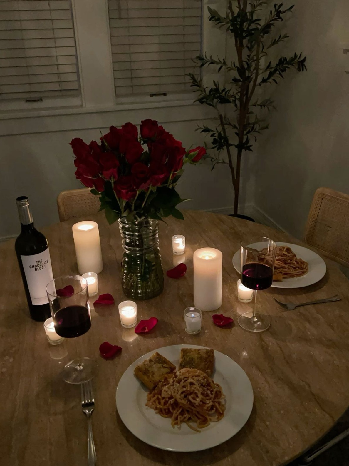 Intimate Evenings Designed for Soulful Connection — 🕯️ 754